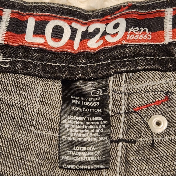 LOT 29 Wile E. Coyote Jeans. Black/Gray. Size 38. EUC - Picture 3 of 7